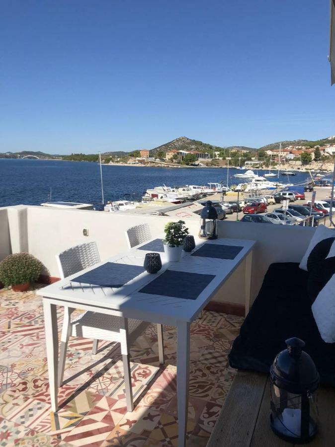 Seaside Apartment Sibenik Exterior photo